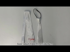 子供と大人のために パーソナライズされた 白い白糸の上昇ネックタイト